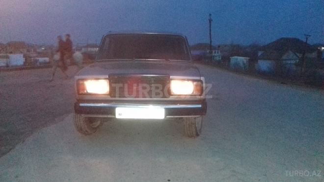 LADA (VAZ) 2107 2002, 60,000 km - 0.2 l - Neftçala