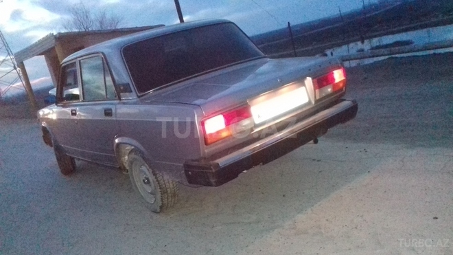 LADA (VAZ) 2107 2002, 60,000 km - 0.2 l - Neftçala