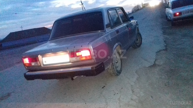 LADA (VAZ) 2107 2002, 60,000 km - 0.2 l - Neftçala