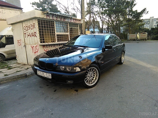 BMW 528 1997, 350,000 km - 2.8 l - Bakı