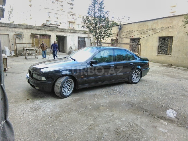BMW 528 1997, 350,000 km - 2.8 l - Bakı