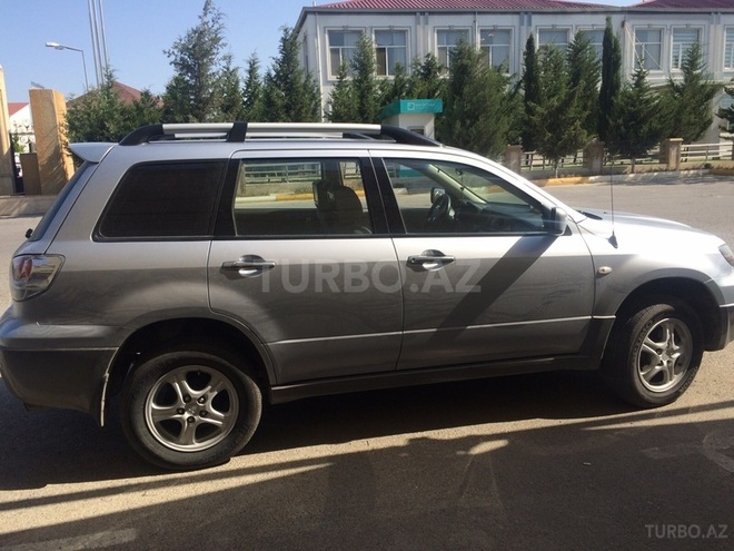 Mitsubishi Outlander 2004, 111,000 km - 2.4 l - Bakı