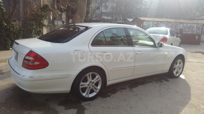 Mercedes E 320 2002, 220,000 km - 3.2 l - Bakı
