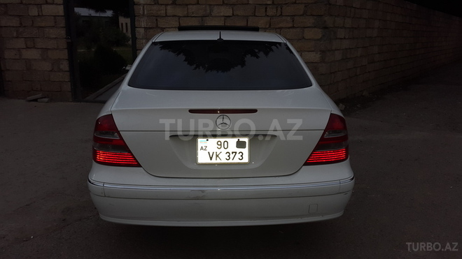 Mercedes E 320 2002, 220,000 km - 3.2 l - Bakı