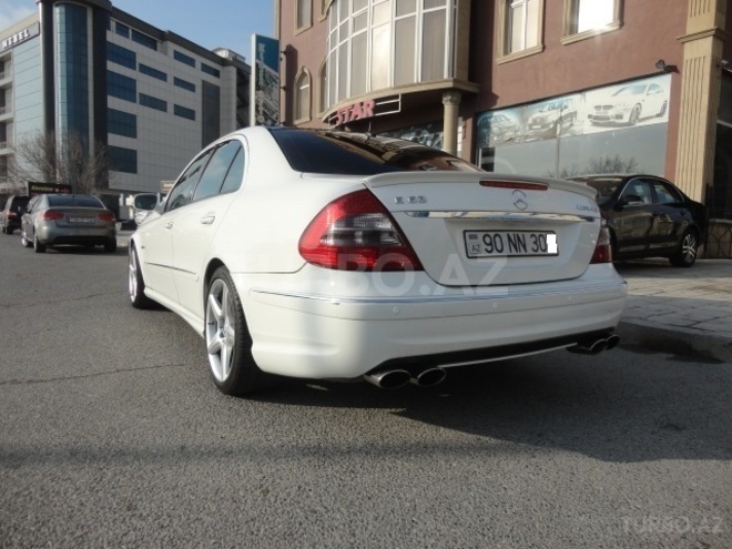 Mercedes E 320 2003, 238,000 km - 3.2 л - Bakı