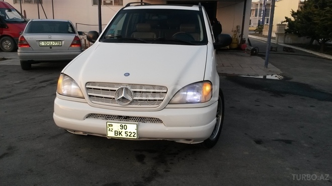 Mercedes ML 320 1999, 285,000 km - 3.2 л - Göyçay