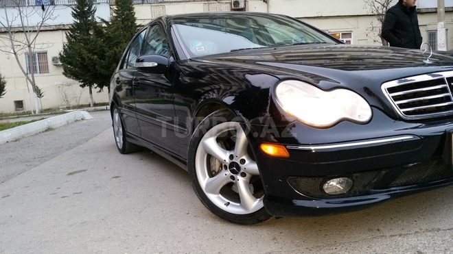 Mercedes C 230 2006, 134,000 km - 2.5 l - Bakı