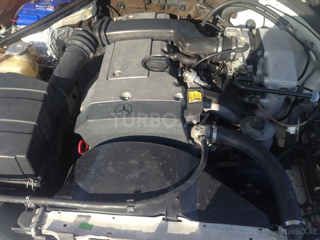 Mercedes E 200 1994, 310,000 km - 2.0 л - Bakı