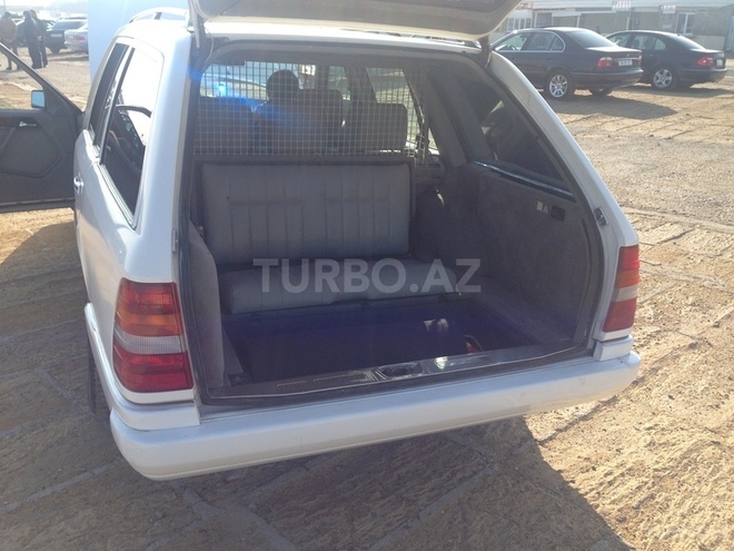 Mercedes E 200 1994, 310,000 km - 2.0 л - Bakı