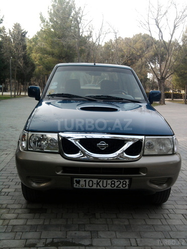 Nissan Terrano 2002, 165,000 km - 2.4 l - Bakı