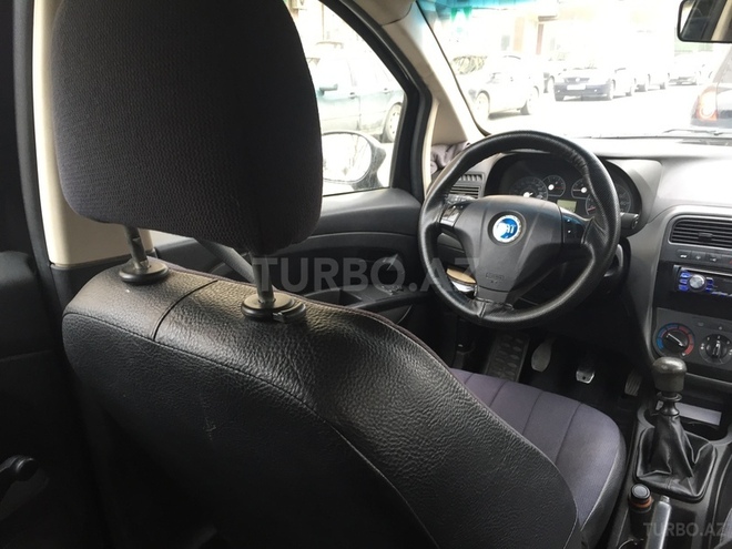 Fiat Punto 2007, 260,000 km - 1.4 l - Bakı