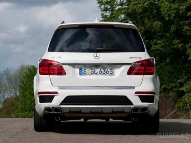 Mercedes GL 63 AMG 2016, 30,000 km - 6.3 l - Ağdam