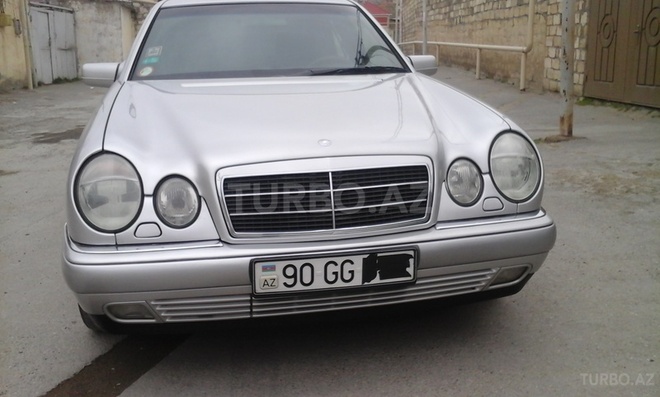 Mercedes E 230 1997, 247,000 km - 2.3 l - Bakı