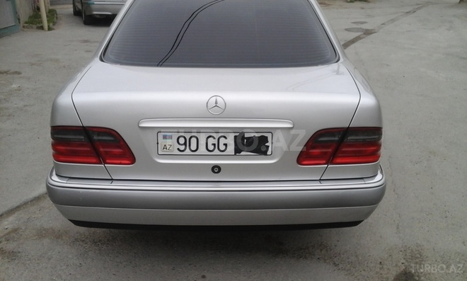 Mercedes E 230 1997, 247,000 km - 2.3 l - Bakı