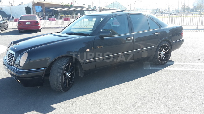 Mercedes E 230 1998, 377,000 km - 2.3 l - Bakı