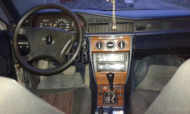 Mercedes 190 1991, 154,000 km - 2.0 l - Bakı