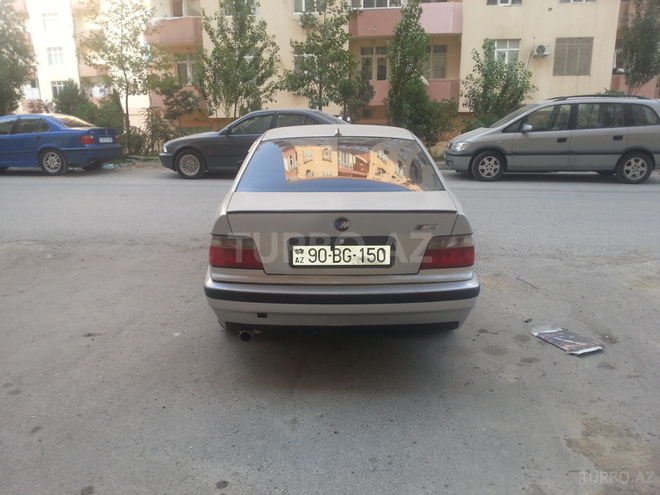 BMW 318 1991, 175,000 km - 1.8 л - Bakı