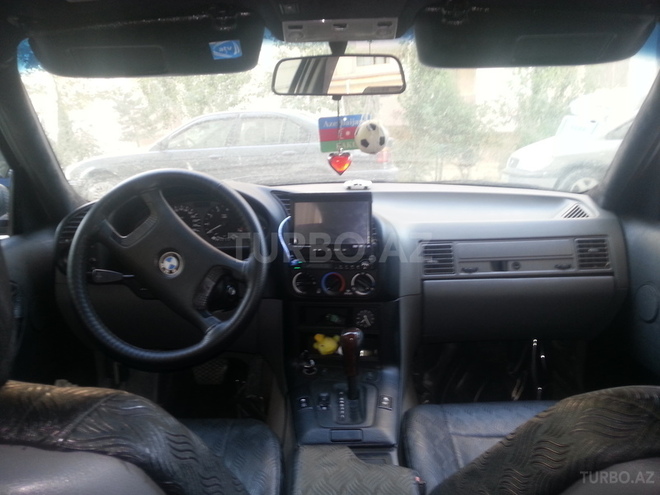 BMW 318 1991, 175,000 km - 1.8 л - Bakı