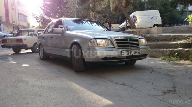 Mercedes C 180 1997, 240,000 km - 1.8 л - Bakı