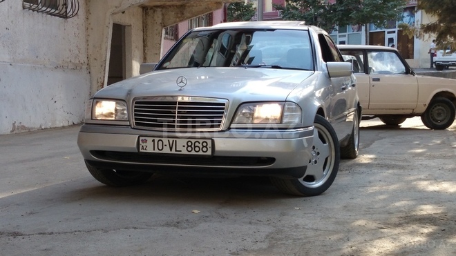 Mercedes C 180 1997, 240,000 km - 1.8 л - Bakı