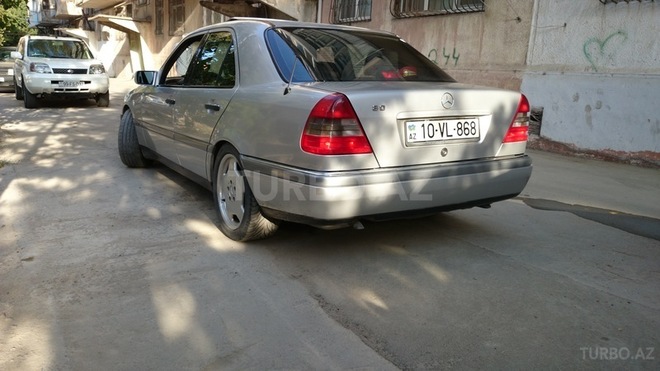 Mercedes C 180 1997, 240,000 km - 1.8 л - Bakı