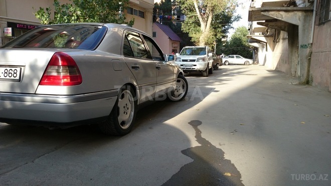 Mercedes C 180 1997, 240,000 km - 1.8 л - Bakı