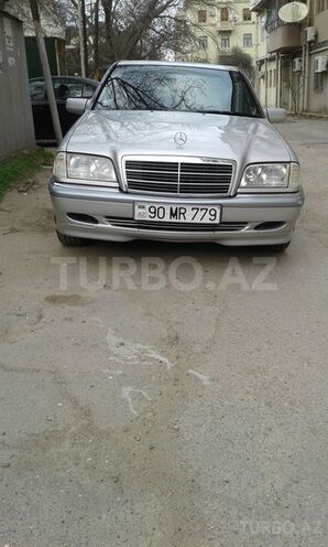 Mercedes C 180 2000, 141,000 km - 1.8 л - Bakı
