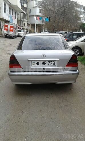 Mercedes C 180 2000, 141,000 km - 1.8 л - Bakı