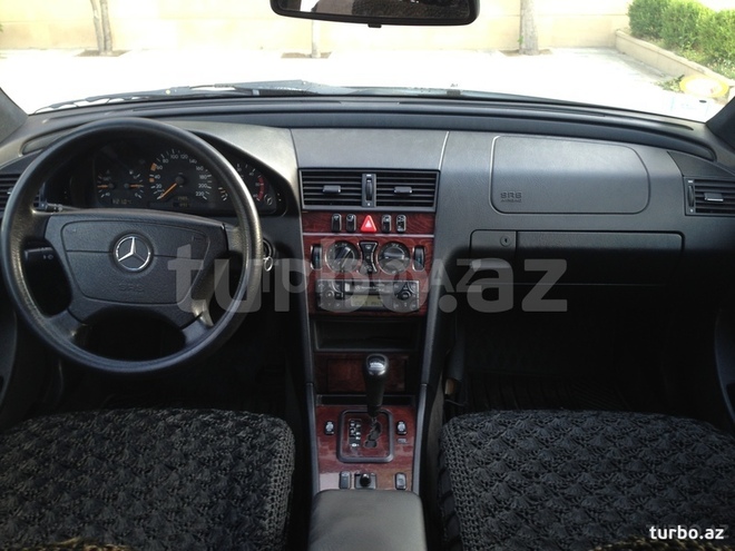 Mercedes C 200 2000, 20,134 km - 2.2 л - Bakı