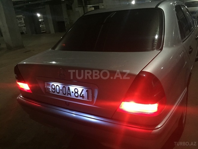 Mercedes C 200 2000, 20,134 km - 2.2 л - Bakı