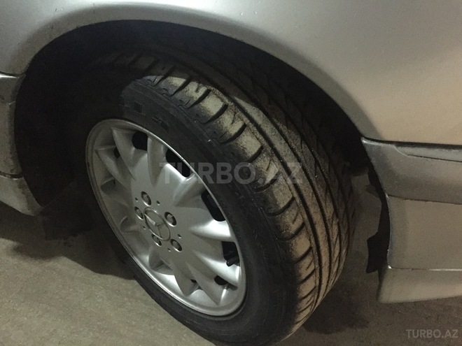 Mercedes C 200 2000, 20,134 km - 2.2 л - Bakı