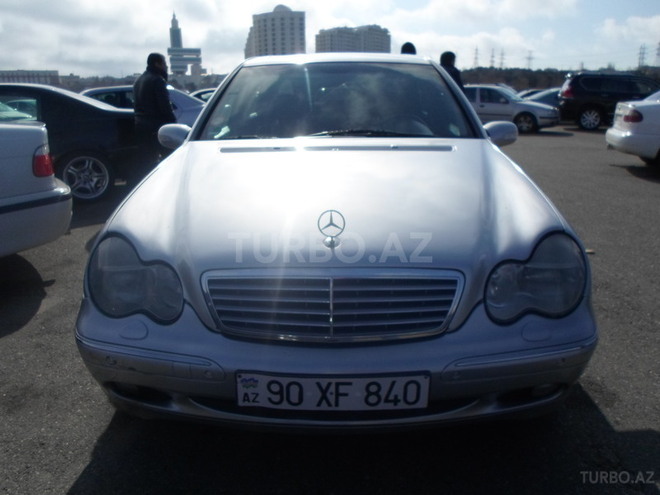 Mercedes C 200 2001, 200,000 km - 2.0 l - Bakı