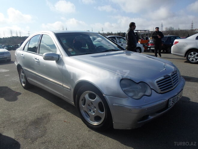 Mercedes C 200 2001, 200,000 km - 2.0 l - Bakı