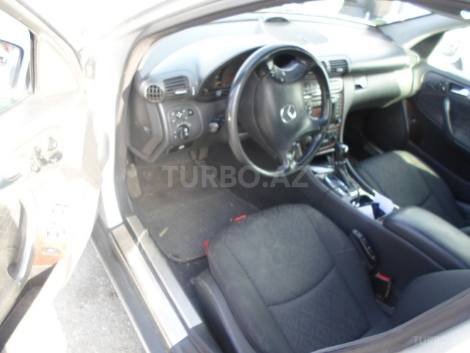 Mercedes C 200 2001, 200,000 km - 2.0 l - Bakı