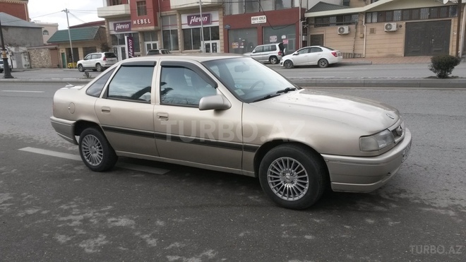 Opel Vectra 1991, 170,000 km - 2.0 л - Bakı