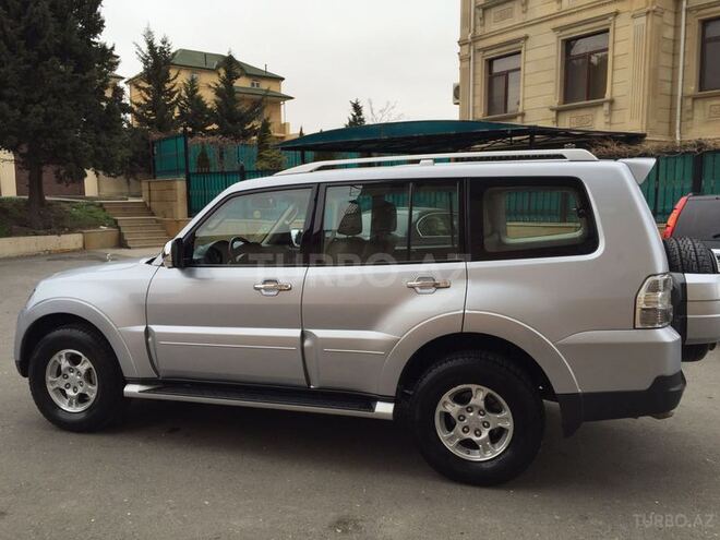 Mitsubishi Pajero 2008, 88,000 km - 3.0 л - Bakı