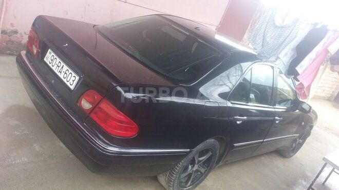 Mercedes E 280 1998, 160,000 km - 2.8 l - Bakı