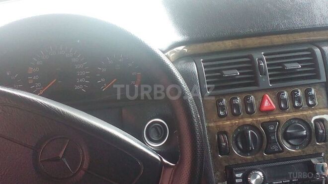 Mercedes E 280 1998, 160,000 km - 2.8 l - Bakı