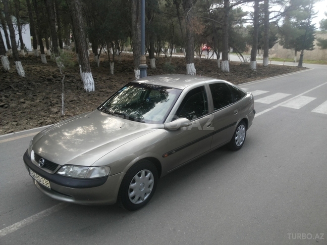 Opel Vectra 1997, 150,000 km - 1.8 l - Sumqayıt
