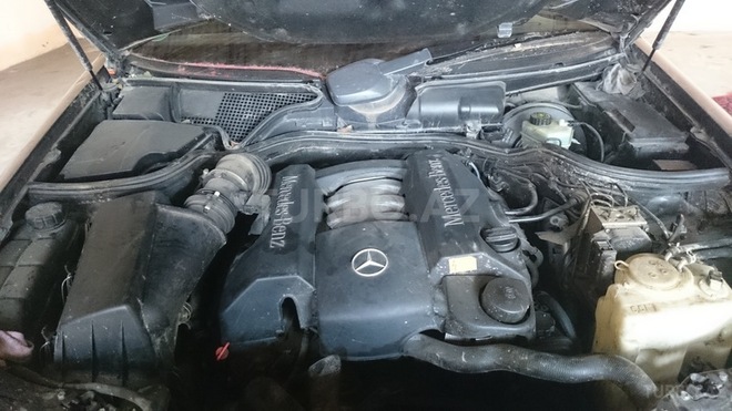 Mercedes E 240 1998, 160,000 km - 2.4 l - Şəmkir