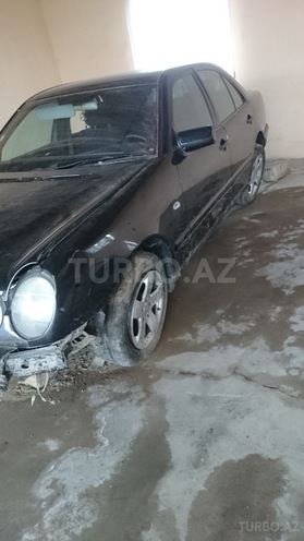 Mercedes E 240 1998, 160,000 km - 2.4 l - Şəmkir