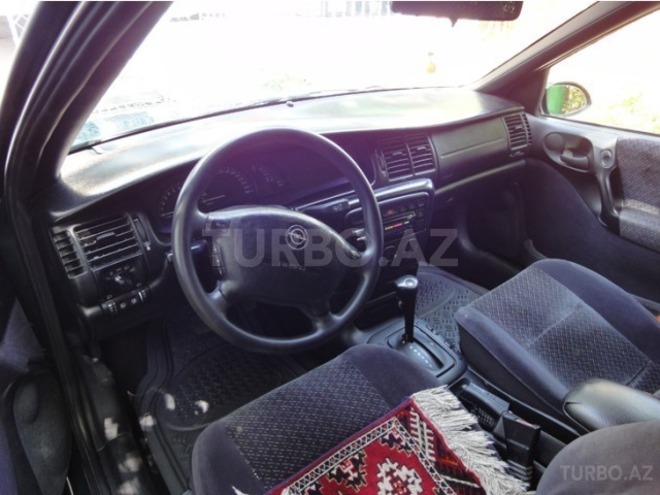 Opel Vectra 2001, 158,000 km - 2.2 l - Gəncə