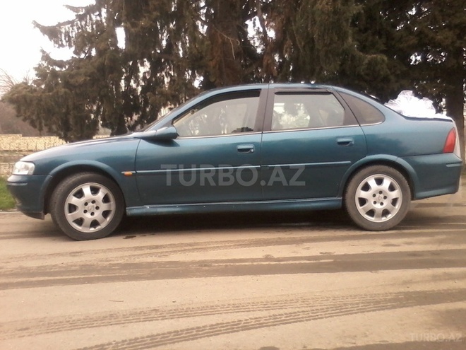 Opel Vectra 2001, 158,000 km - 2.2 l - Bakı
