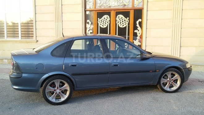 Opel Vectra 1998, 195,000 km - 2.0 л - Bakı