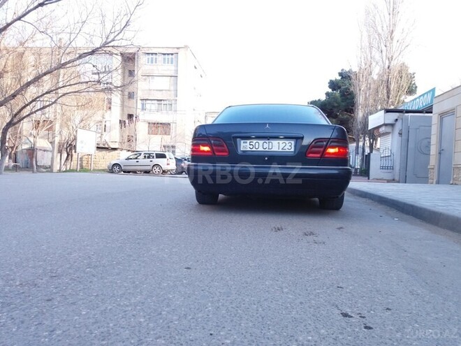Mercedes E 240 1997, 245,000 km - 2.4 l - Sumqayıt