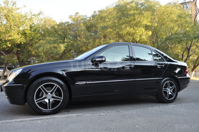 Mercedes C 200 2000, 202,000 km - 2.0 l - Bakı