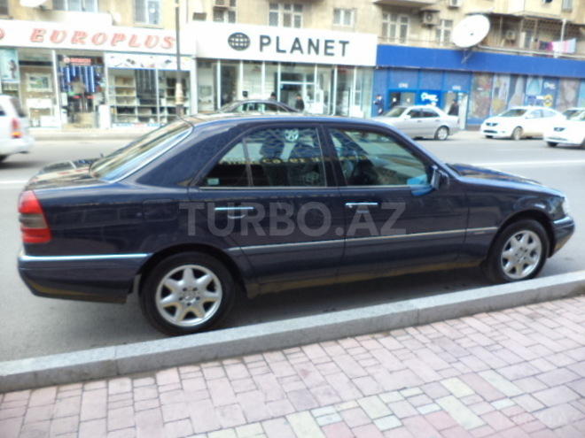 Mercedes C 200 1996, 260,700 km - 2.0 l - Bakı