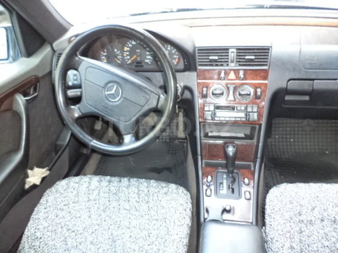 Mercedes C 200 1996, 260,700 km - 2.0 l - Bakı