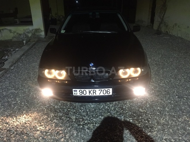 BMW 528 1998, 297,000 km - 2.8 l - Bakı