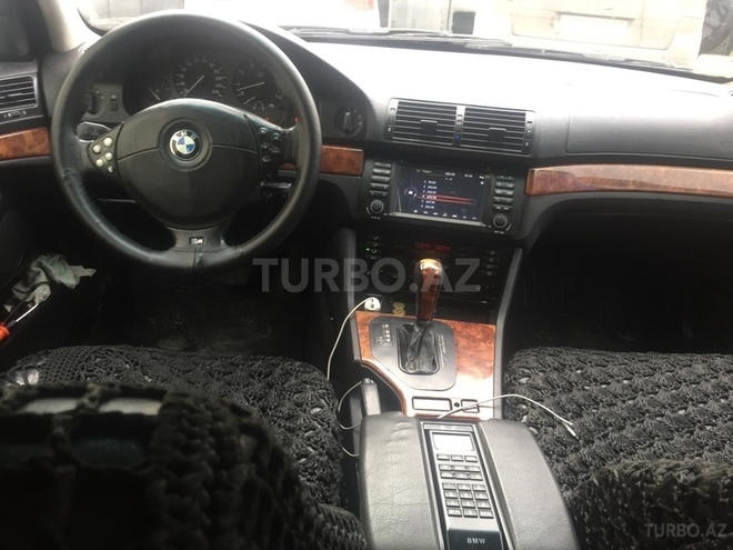 BMW 528 1998, 297,000 km - 2.8 l - Bakı